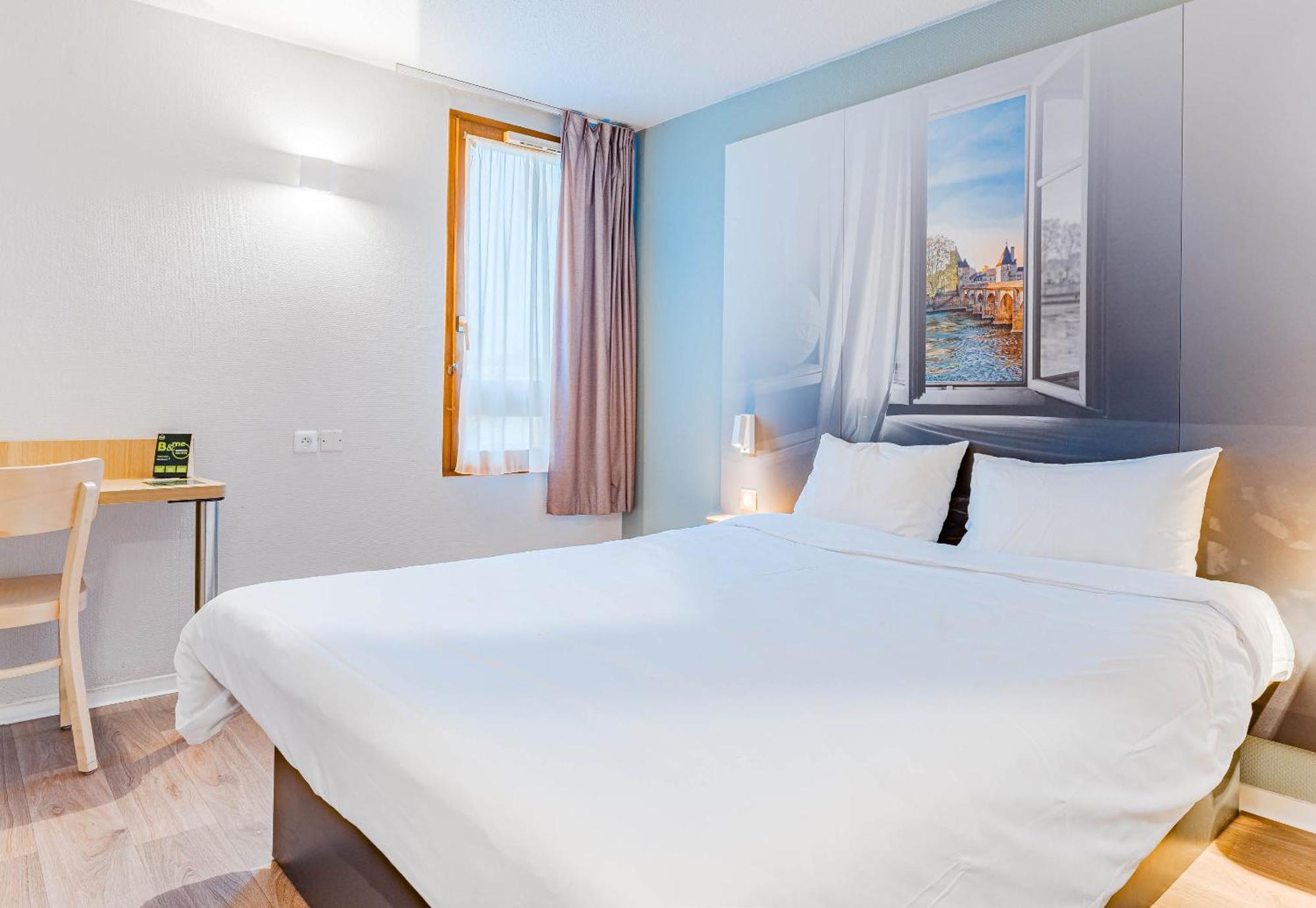 B&B Hotel Châtellerault Екстериор снимка