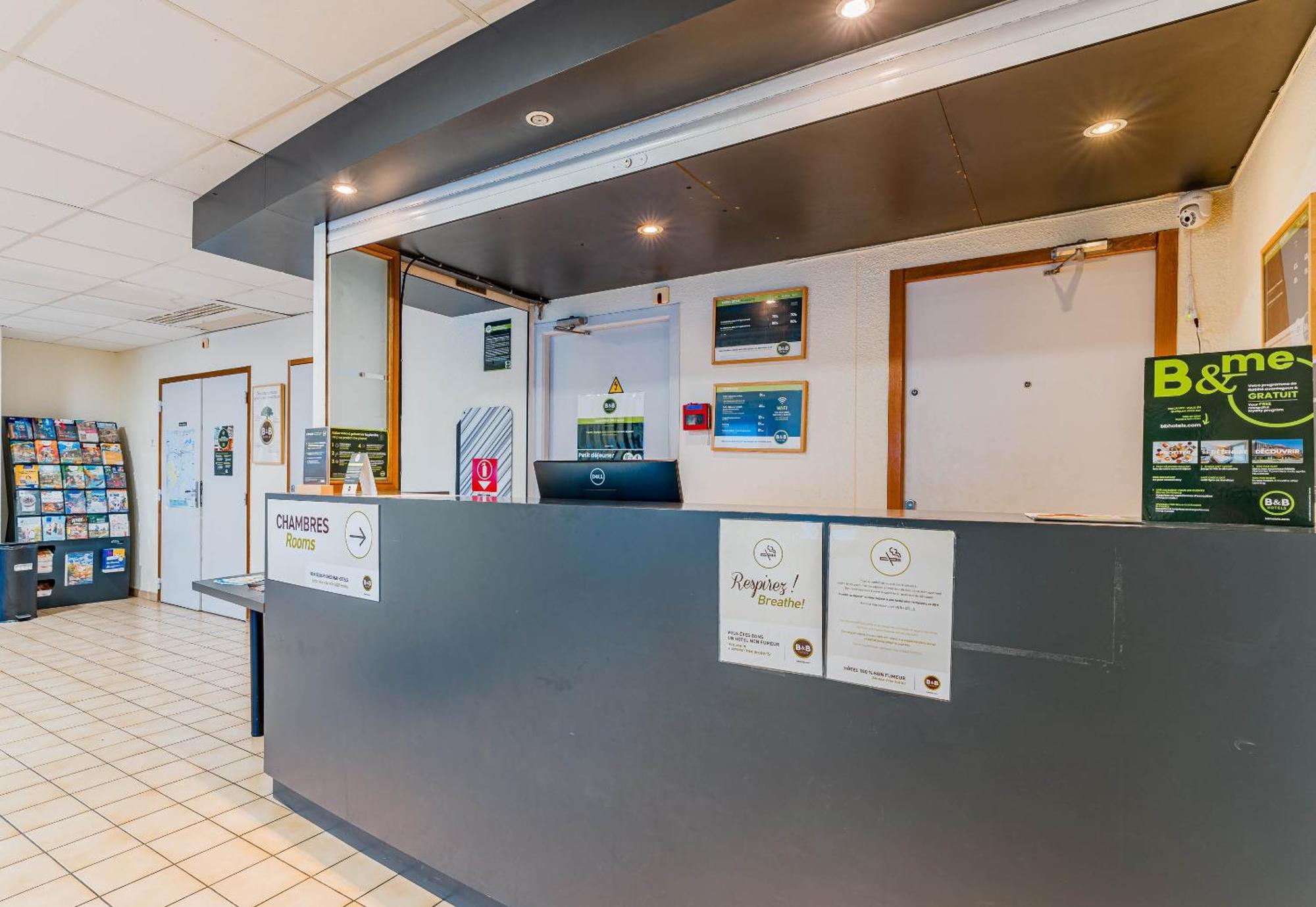 B&B Hotel Châtellerault Екстериор снимка