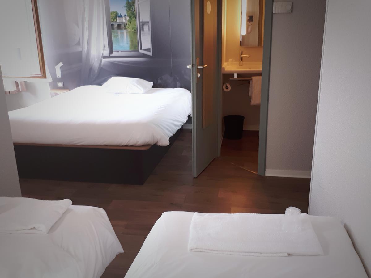 B&B Hotel Châtellerault Екстериор снимка