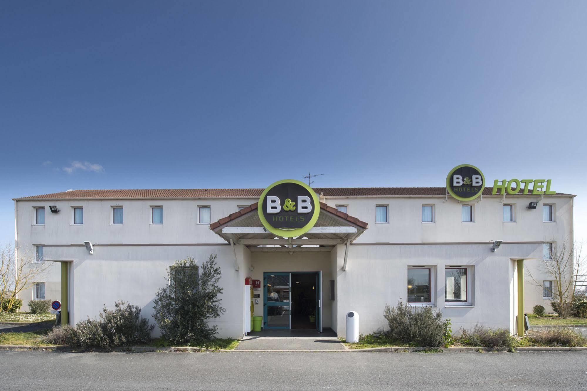 B&B Hotel Châtellerault Екстериор снимка