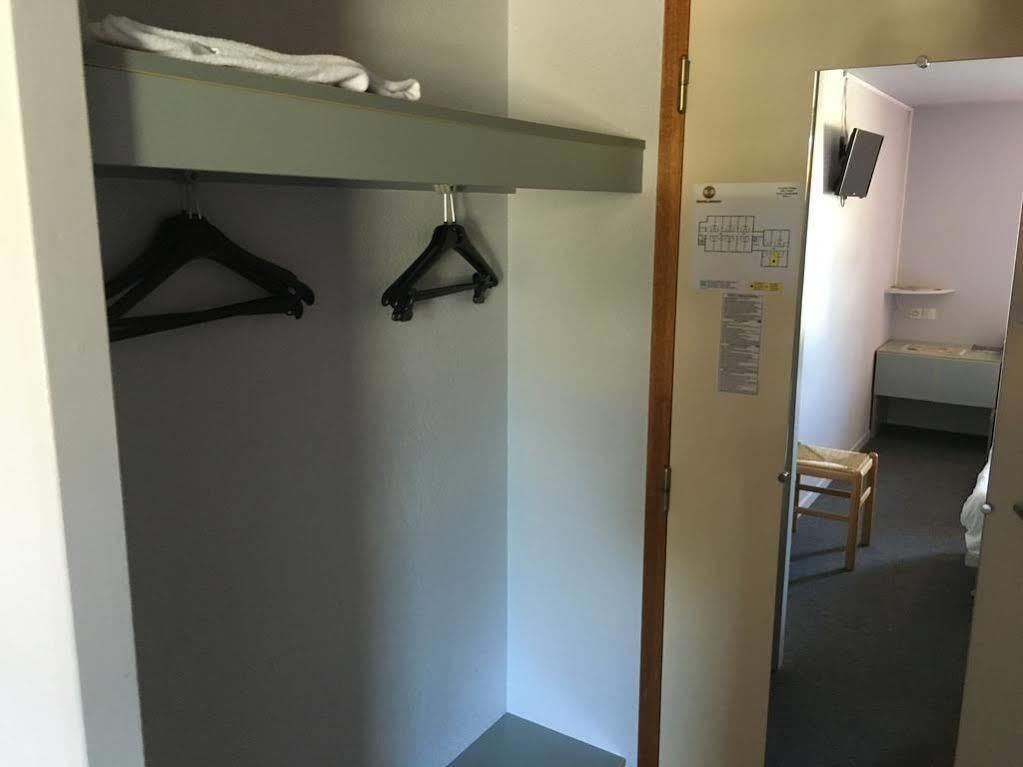 B&B Hotel Châtellerault Екстериор снимка